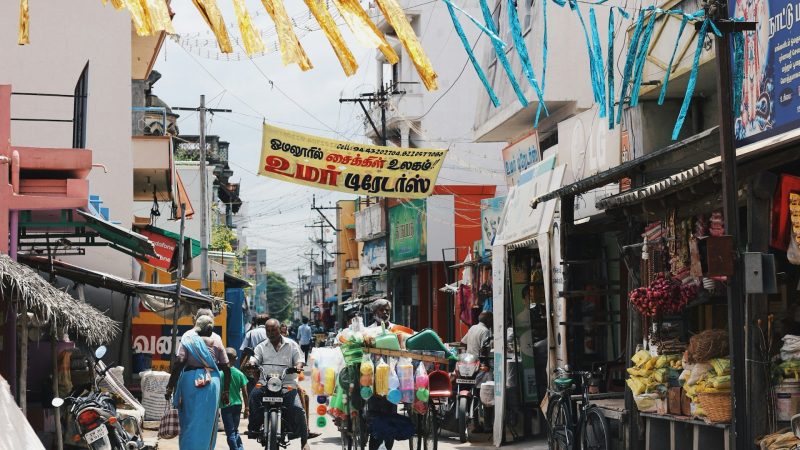 ഓഗസ്റ്റിൽ ഇന്ത്യയിലെ സേവന മേഖലയിൽ അഞ്ച് മാസത്തെ ഉയർച്ച, PMI റിപ്പോർട്ട്